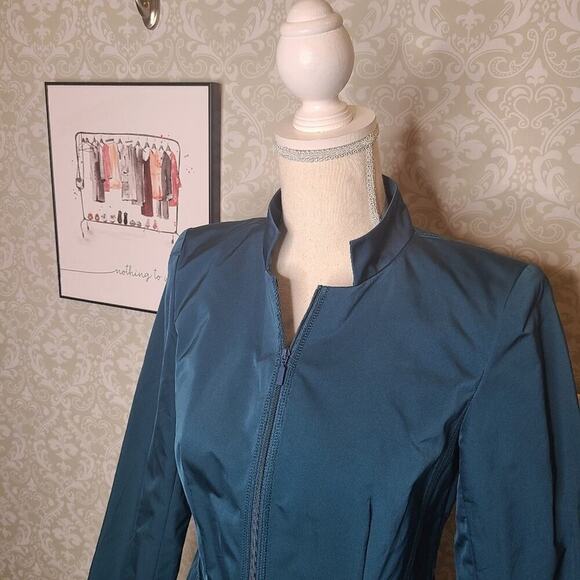 LAFAYETTE 148 New York Size 2 Lightweight Green Jacket - Picture 2 of 11